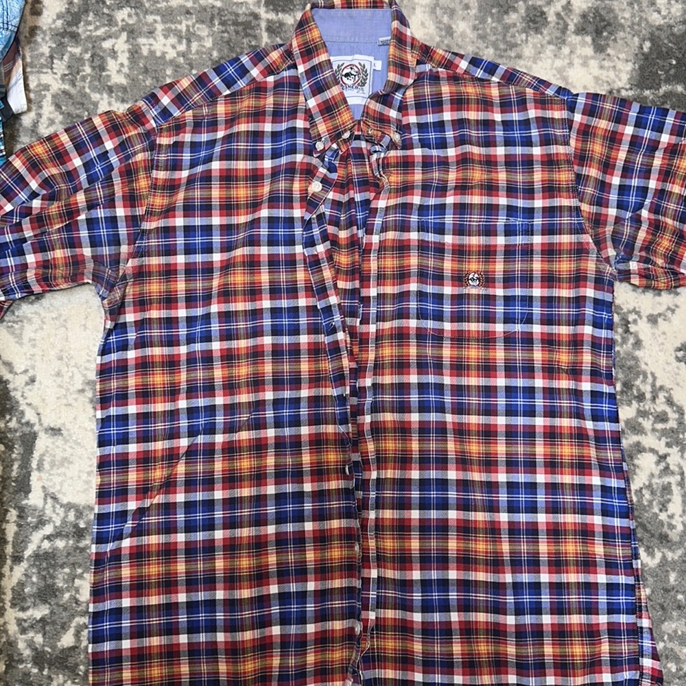 Men’s short sleeve button up shirt